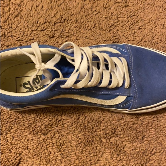 Vans - Picture 2 of 4